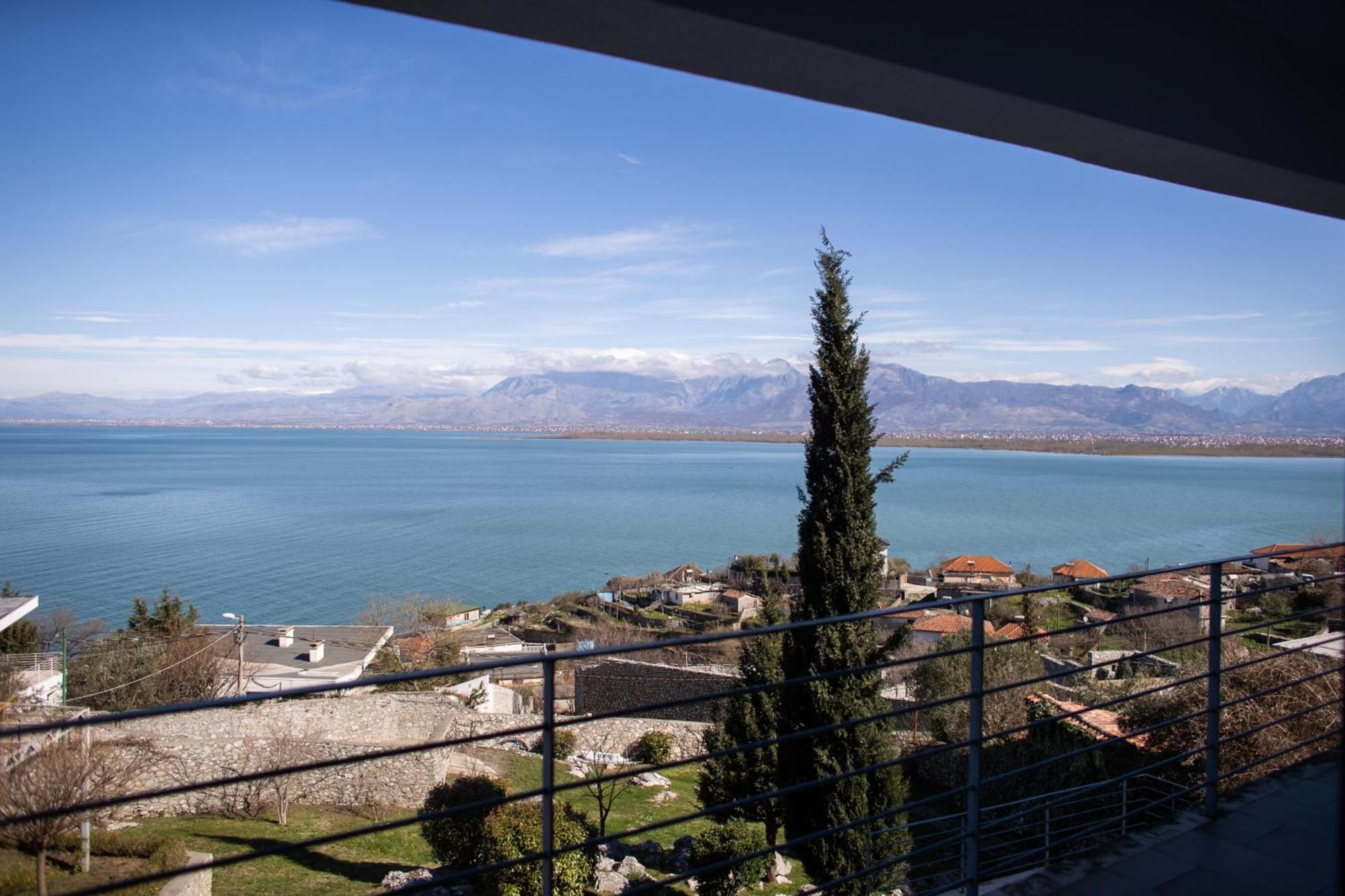 Široka Exclusive Lake Villa מראה חיצוני תמונה